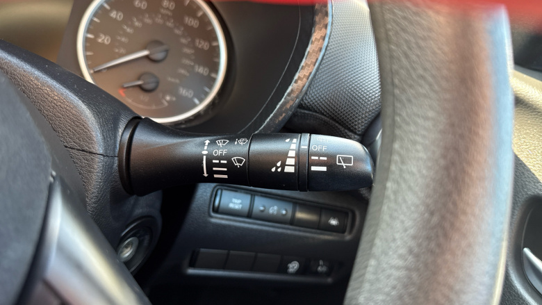 Nissan Juke 1.0 DiG-T 114 Acenta 5dr Petrol Hatchback